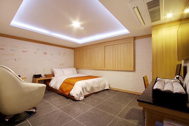 Suwon Orsay Business Hotel Exteriér fotografie